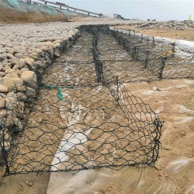 黑龍江石籠網(wǎng)與PE膜 水土工程的堅固衛(wèi)士